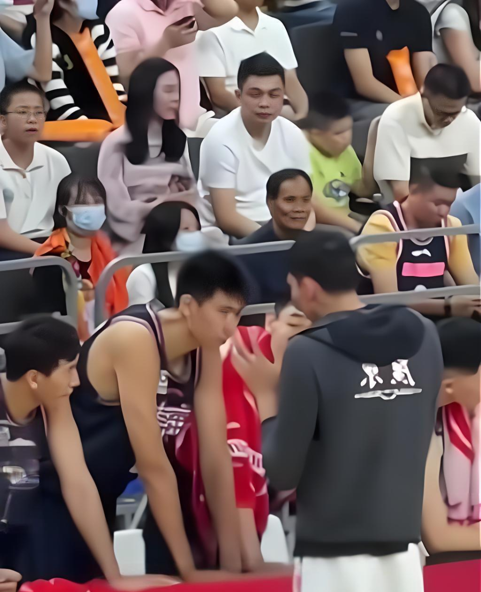 资本实力最, 会后签署的